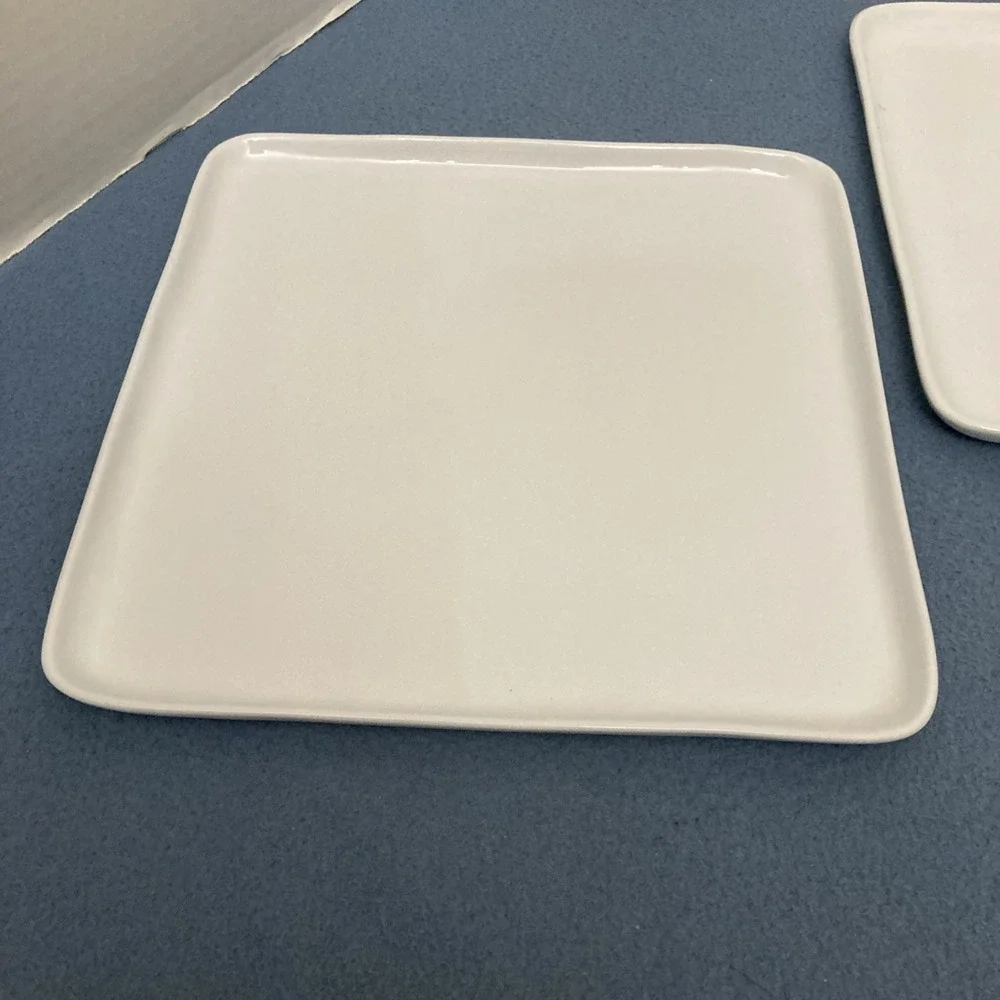 Crate & Barrel Mercer White 10